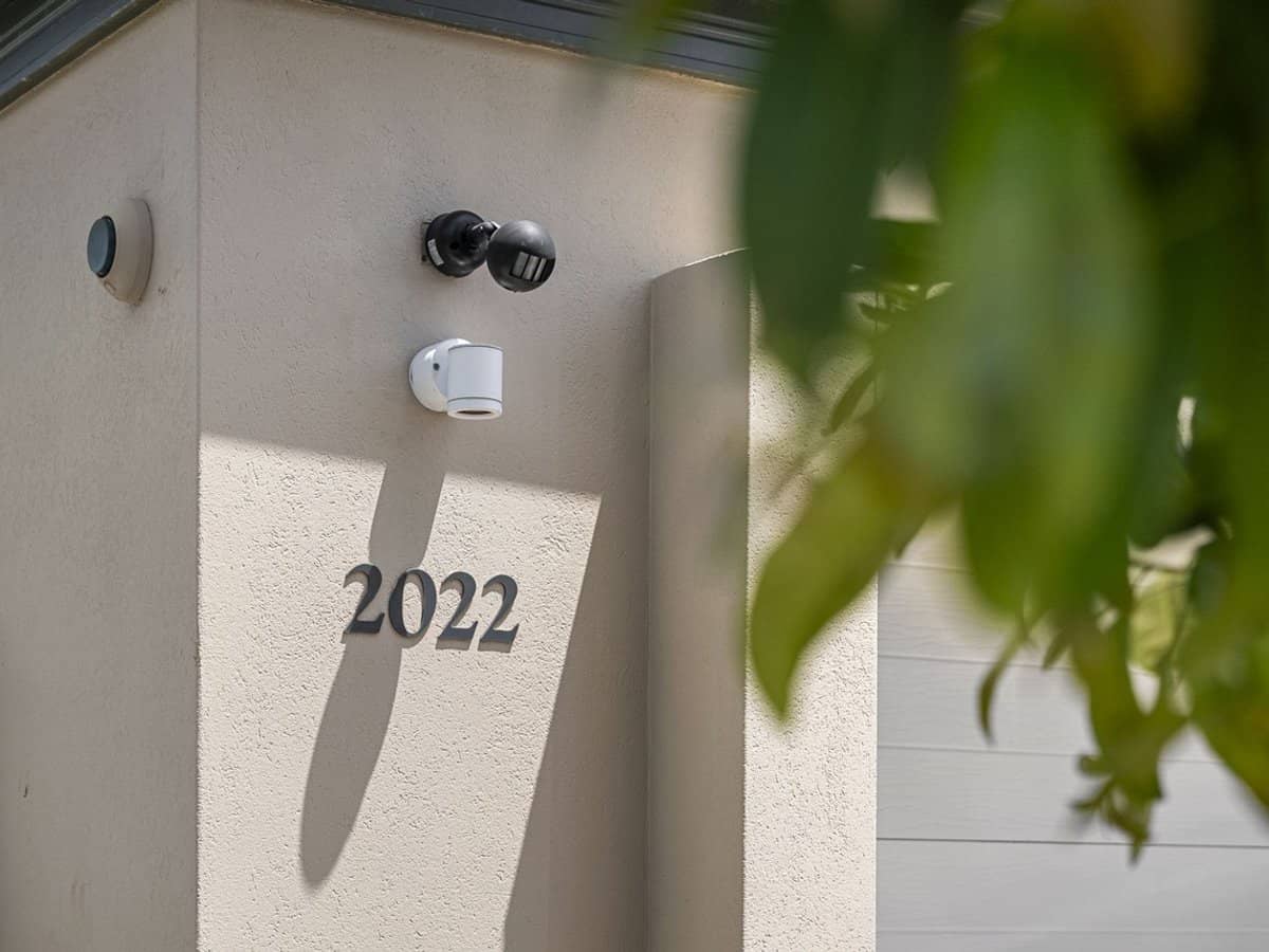 1 The Vistas Drive, Carrara - Thumbnail 9