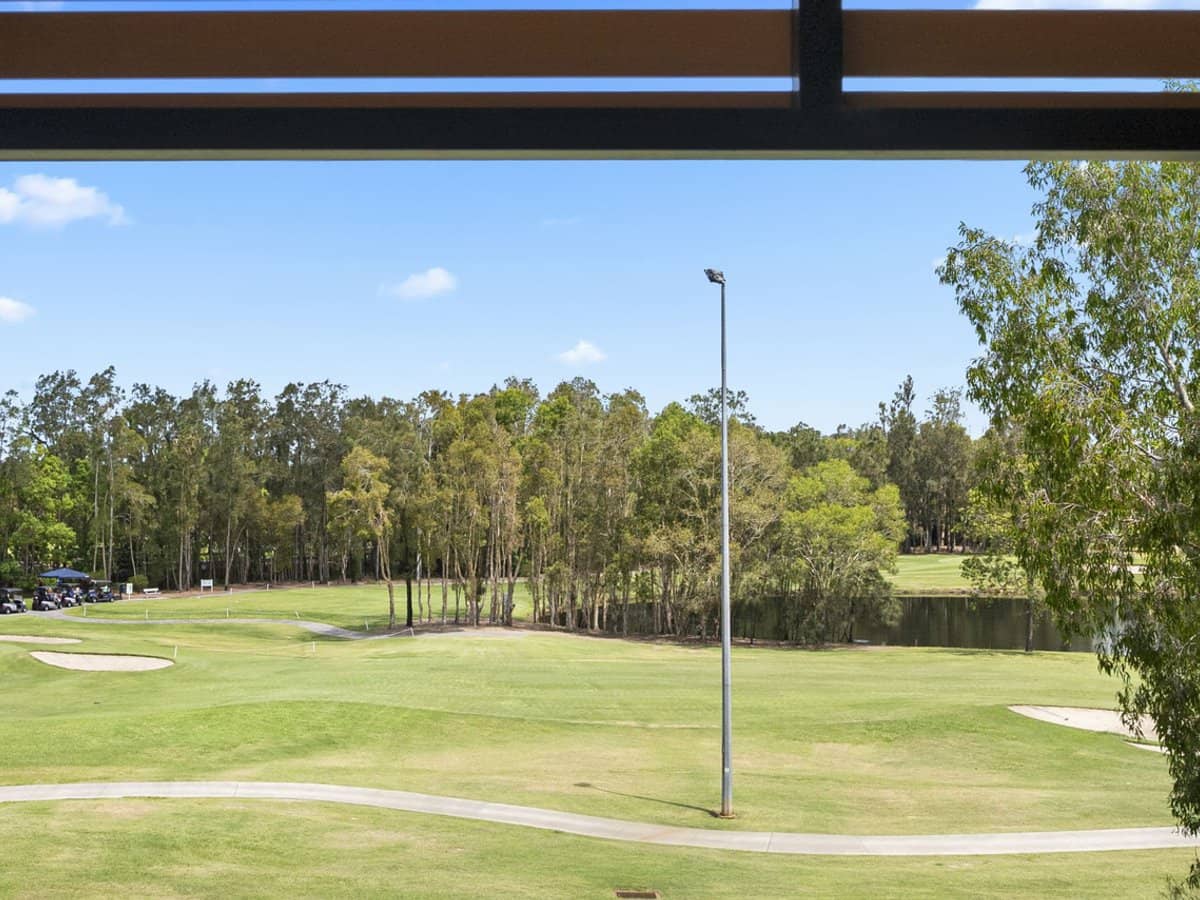 1 The Vistas Drive, Carrara - Thumbnail 19