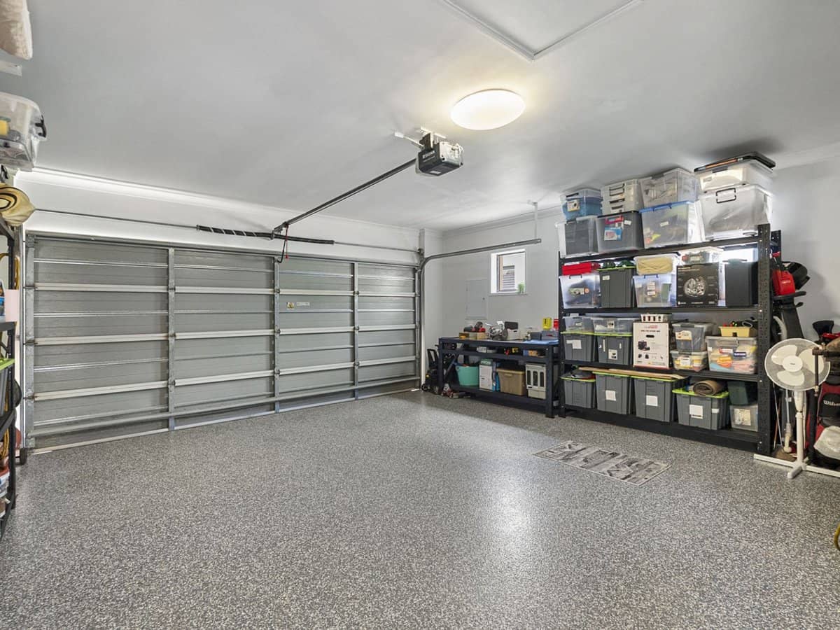 1 The Vistas Drive, Carrara - Thumbnail 25