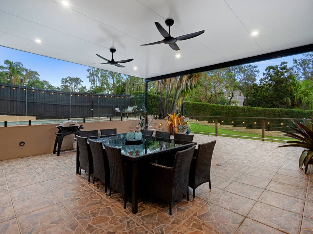 12 Gatton Court, HELENSVALE - Thumbnail 2
