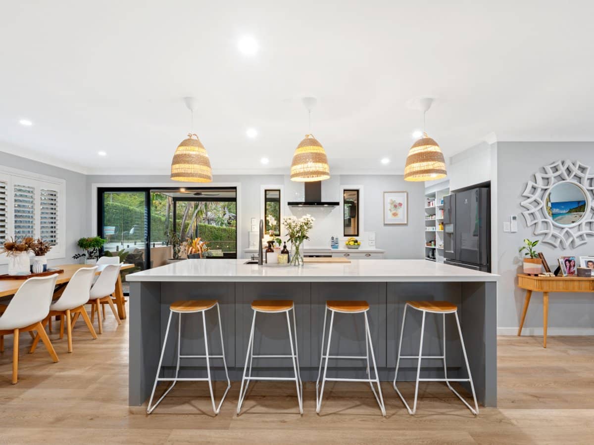 12 Gatton Court, HELENSVALE - Thumbnail 3