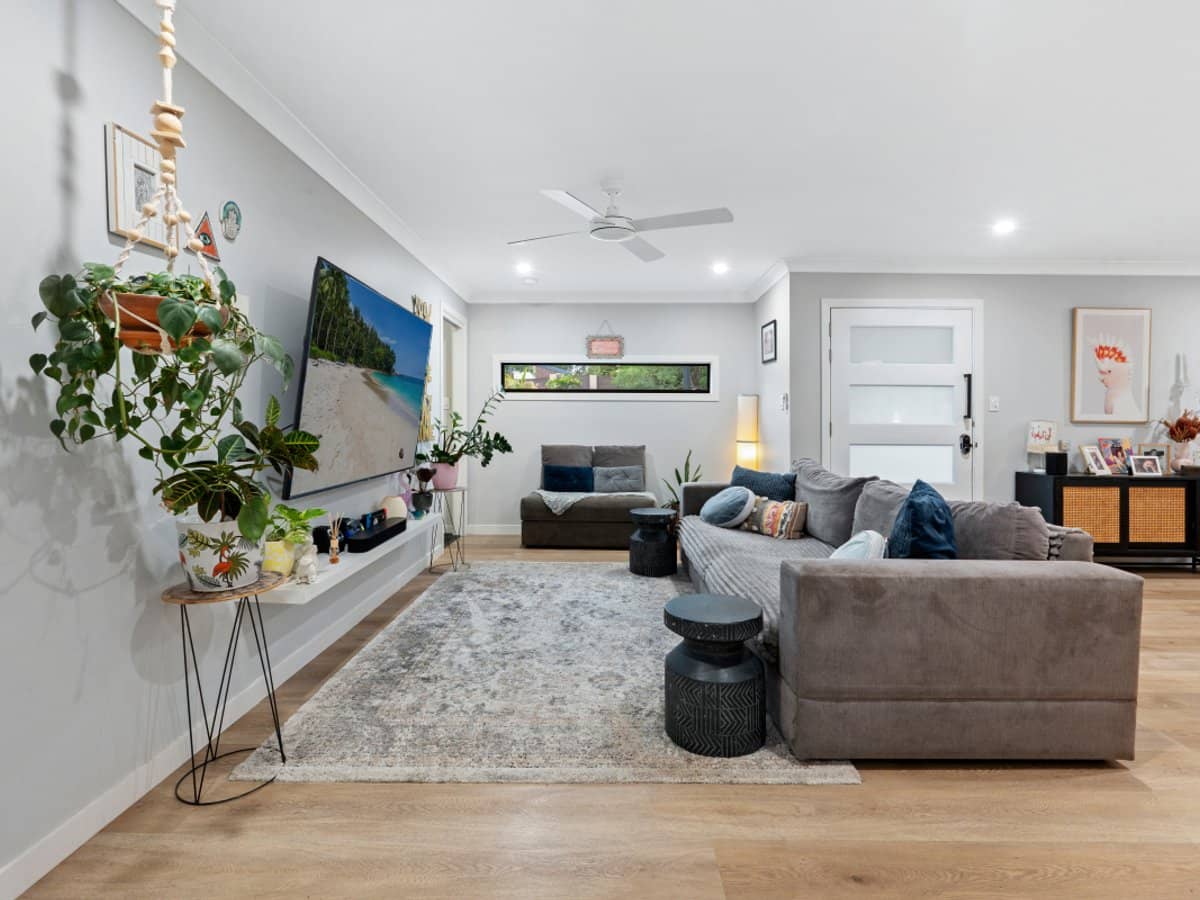 12 Gatton Court, HELENSVALE - Thumbnail 13