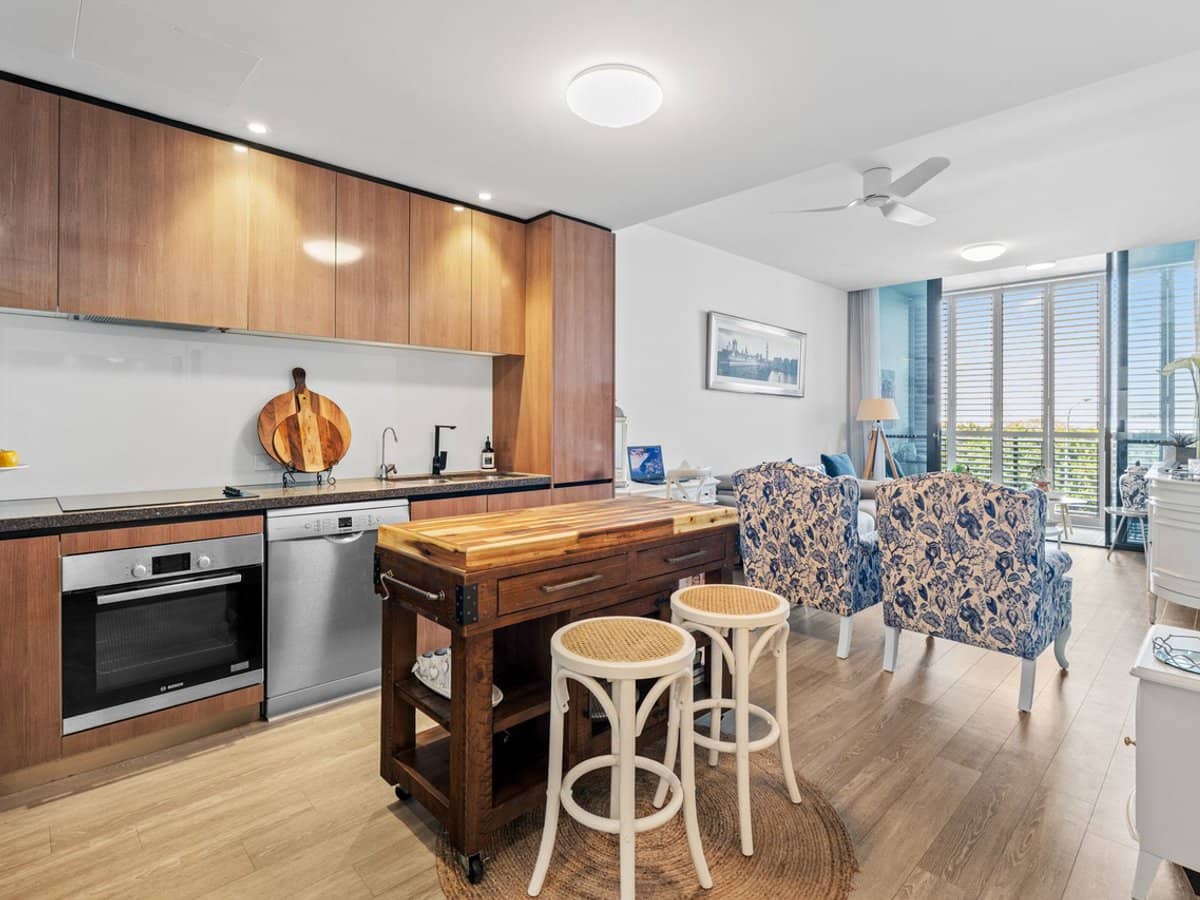 5237 Harbourview Drive, Hope Island - Thumbnail 12