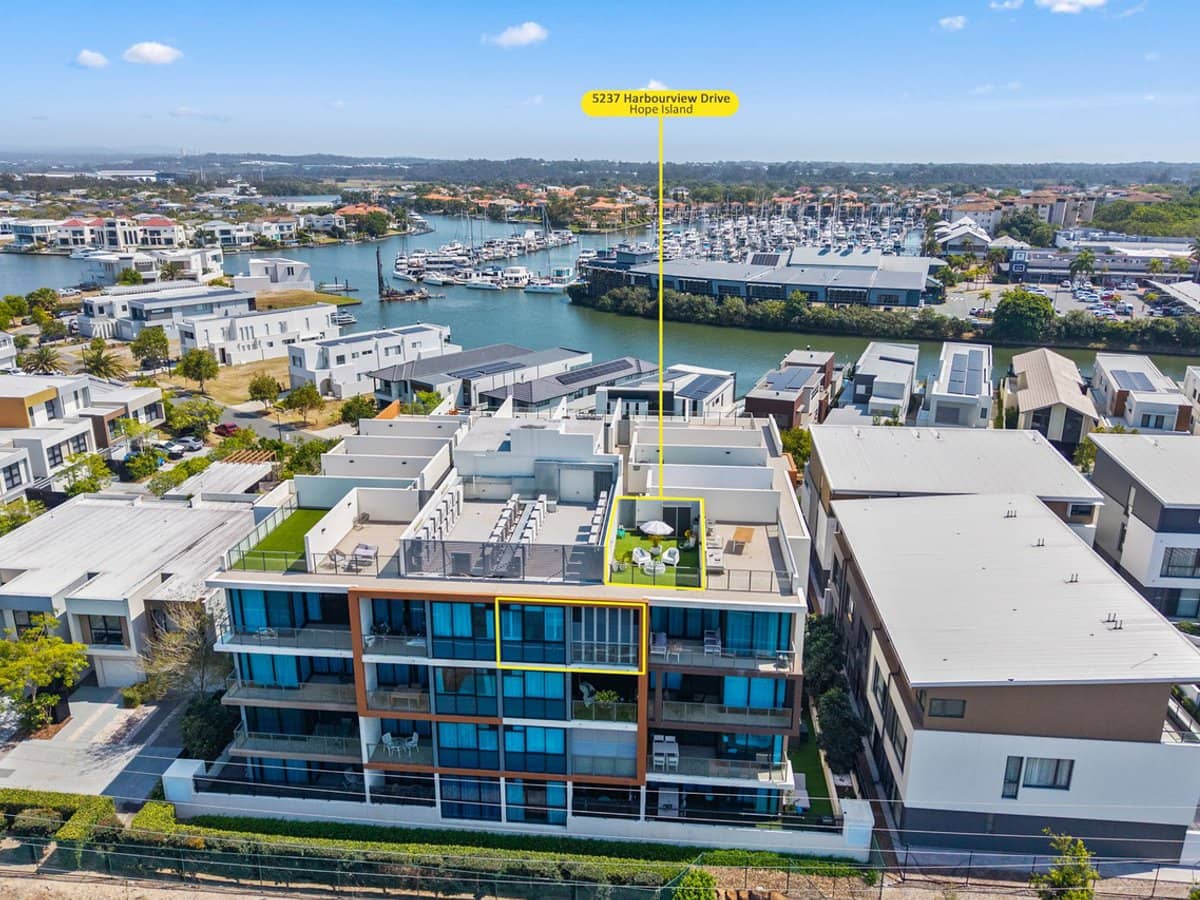 5237 Harbourview Drive, Hope Island - Thumbnail 15