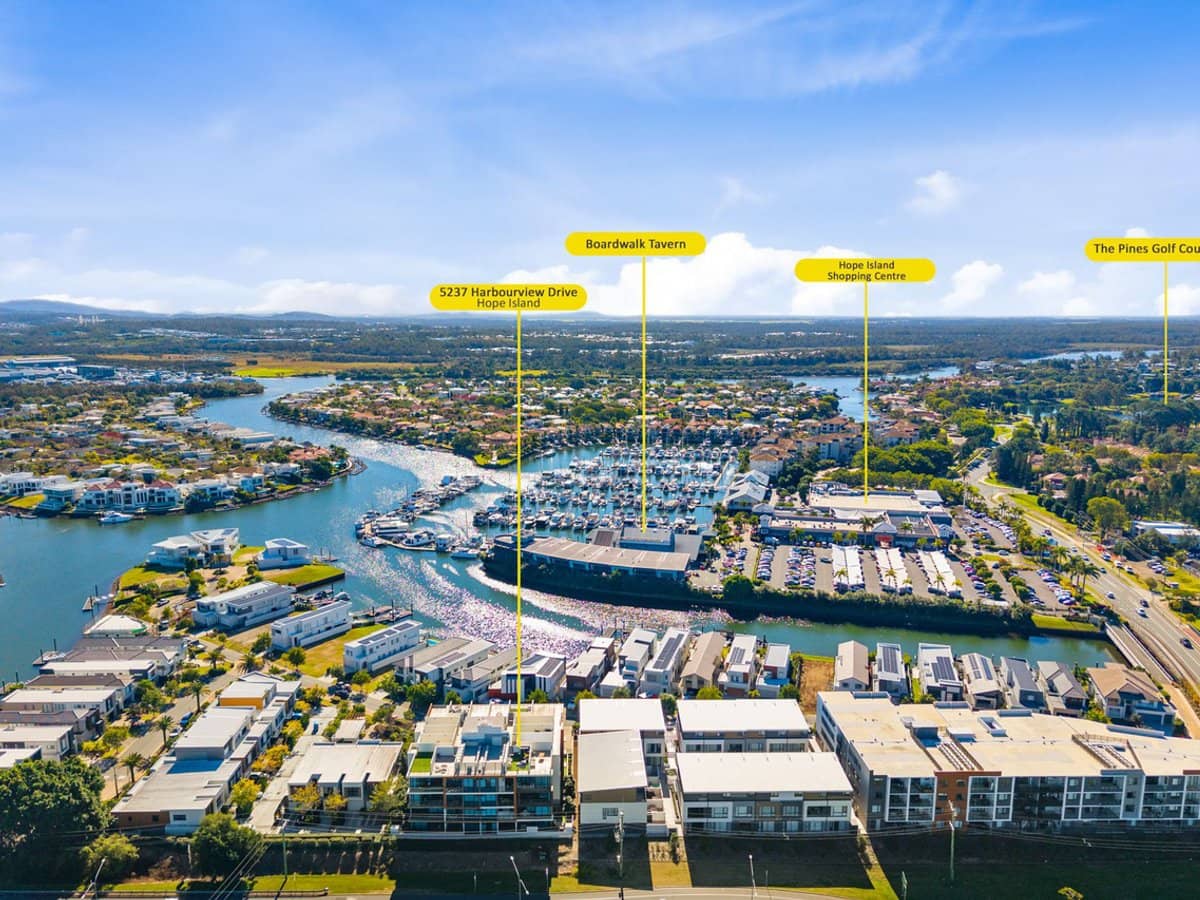 5237 Harbourview Drive, Hope Island - Thumbnail 19