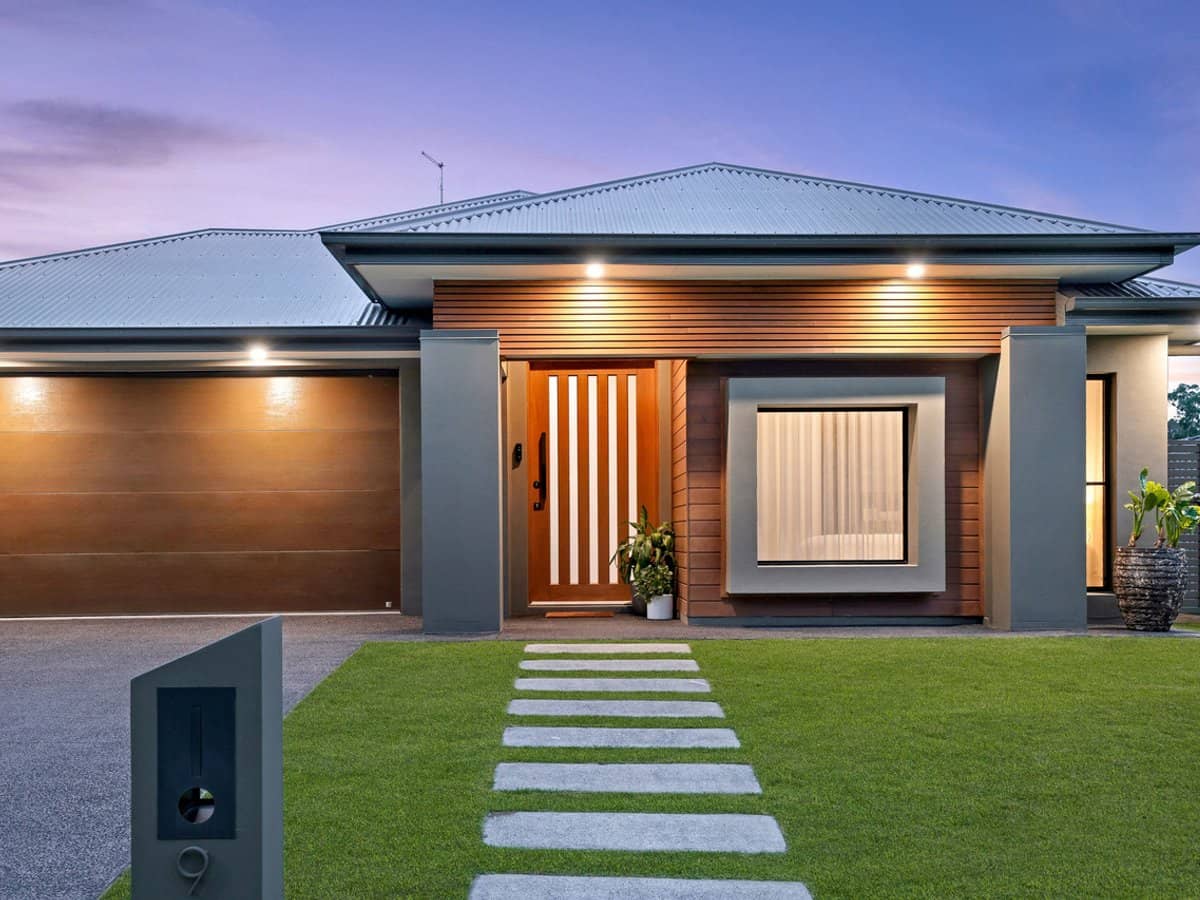 9 Lone Pine Circuit, UPPER COOMERA - Thumbnail 4