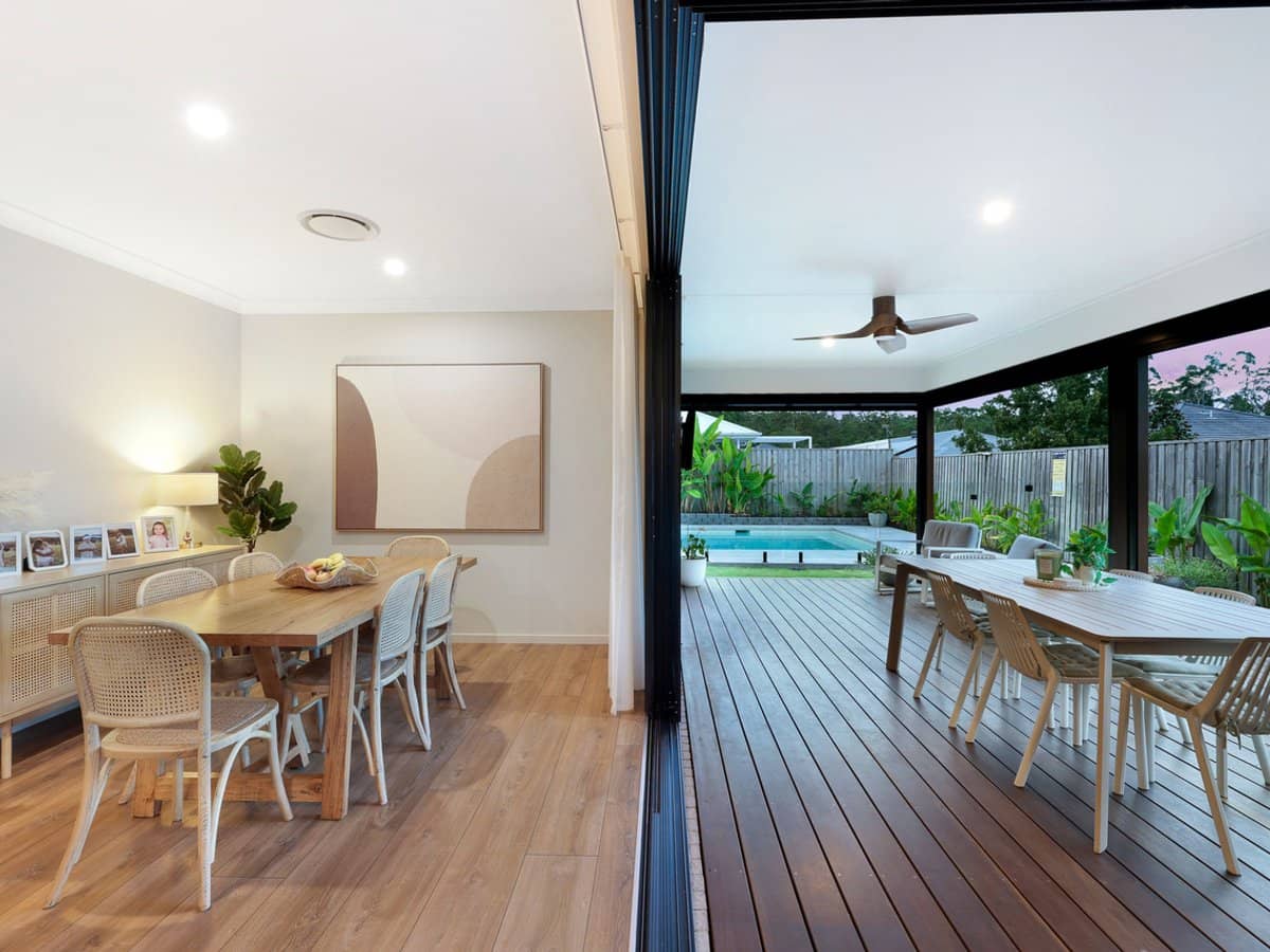 9 Lone Pine Circuit, UPPER COOMERA - Thumbnail 11
