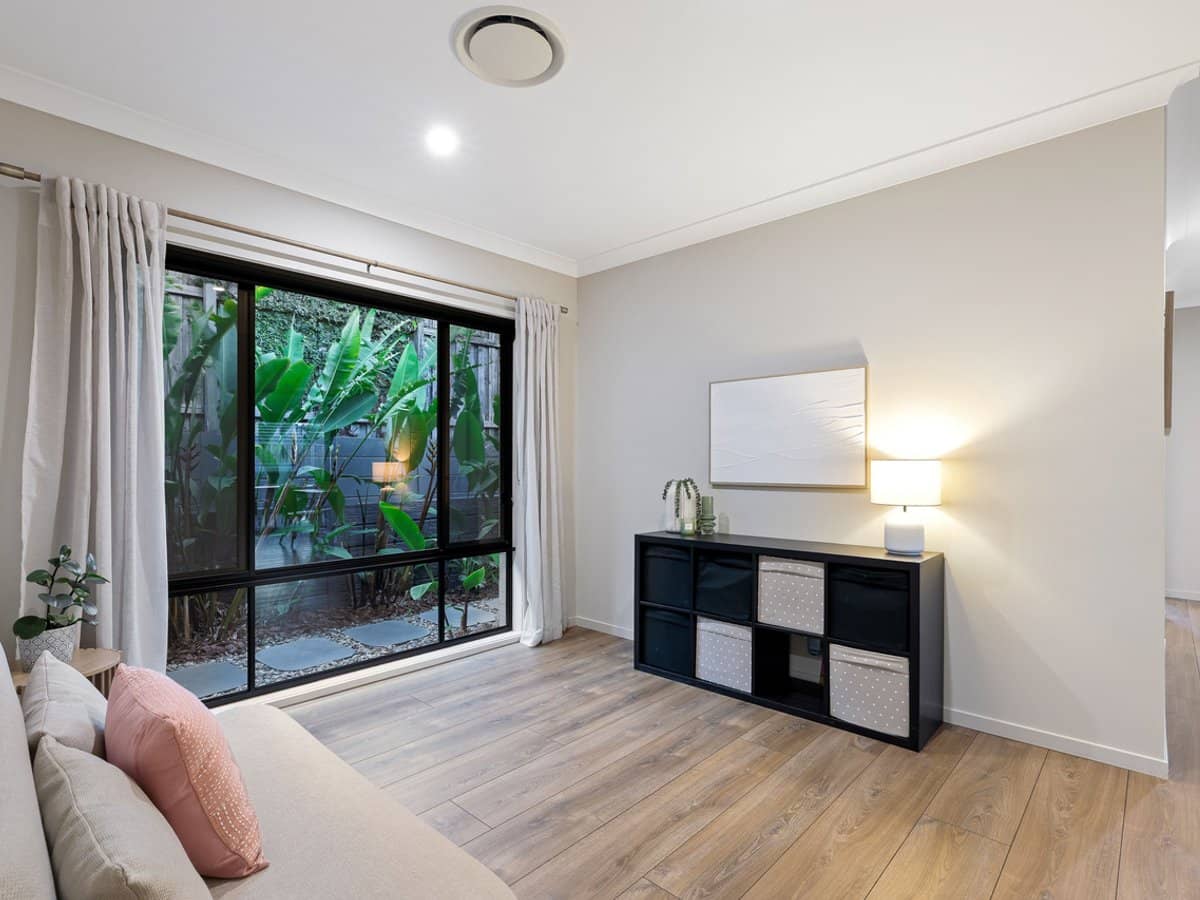 9 Lone Pine Circuit, UPPER COOMERA - Thumbnail 20