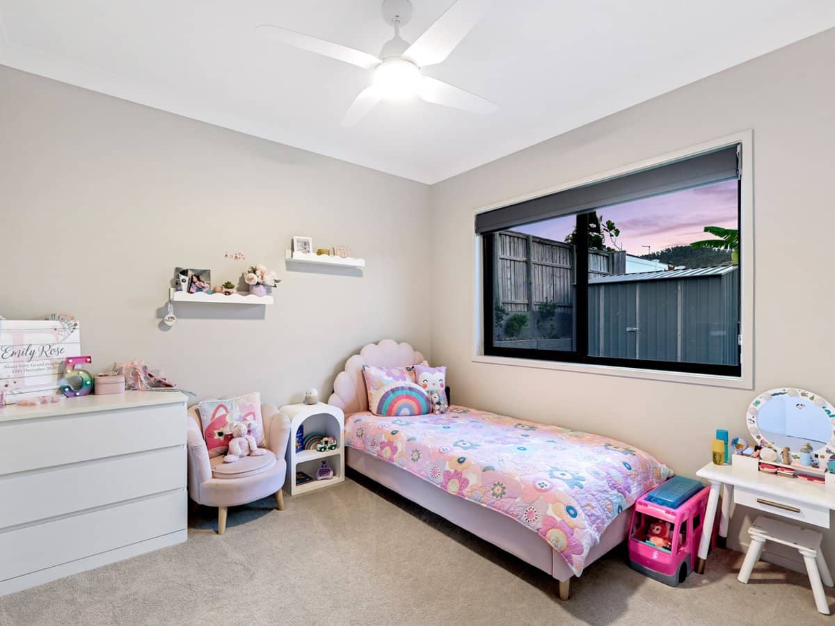 9 Lone Pine Circuit, UPPER COOMERA - Thumbnail 23