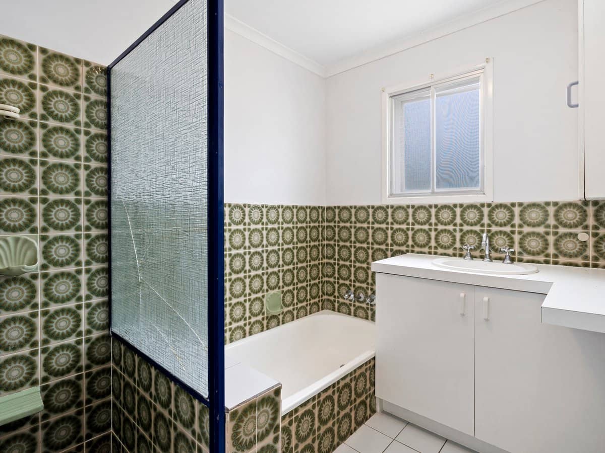 9 Lansell Avenue, CURRUMBIN - Thumbnail 11