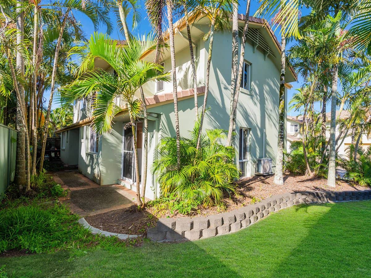 215 Cottesloe Drive, Mermaid Waters - Thumbnail 10