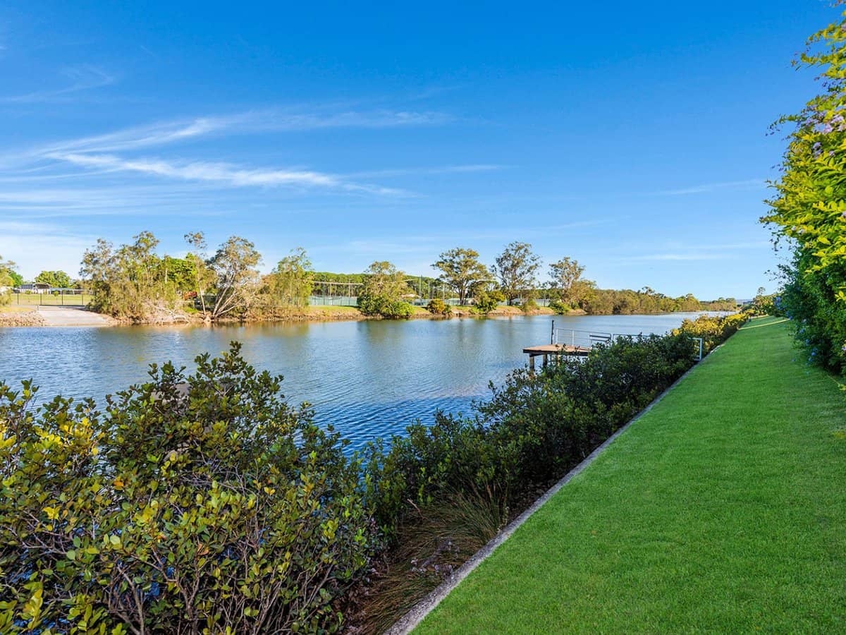 215 Cottesloe Drive, Mermaid Waters - Thumbnail 12