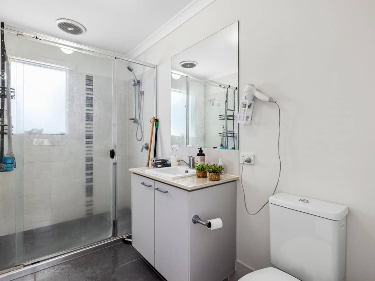 19 Savanna Gardens, PIMPAMA - Thumbnail 10