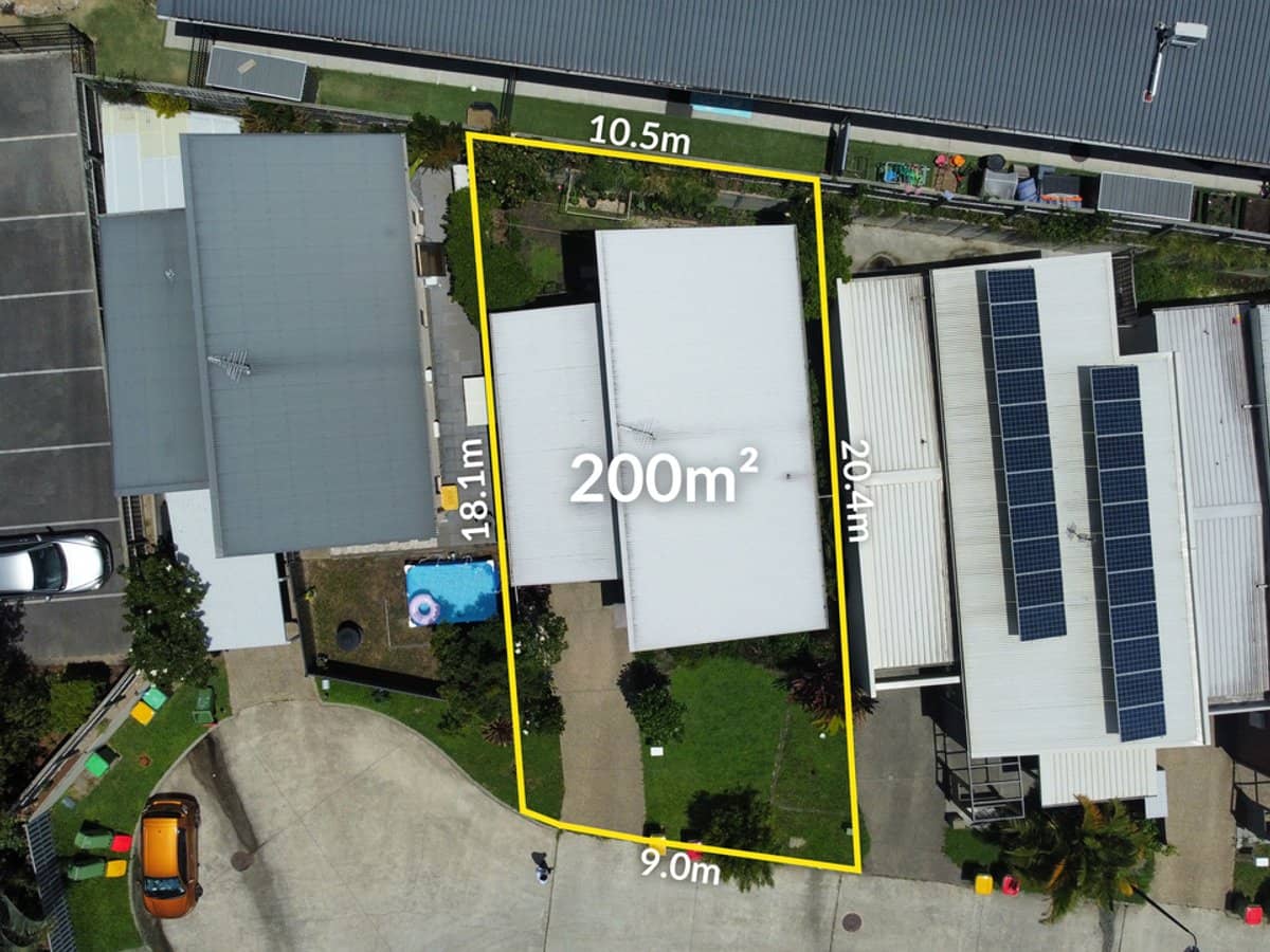 19 Savanna Gardens, PIMPAMA - Thumbnail 17