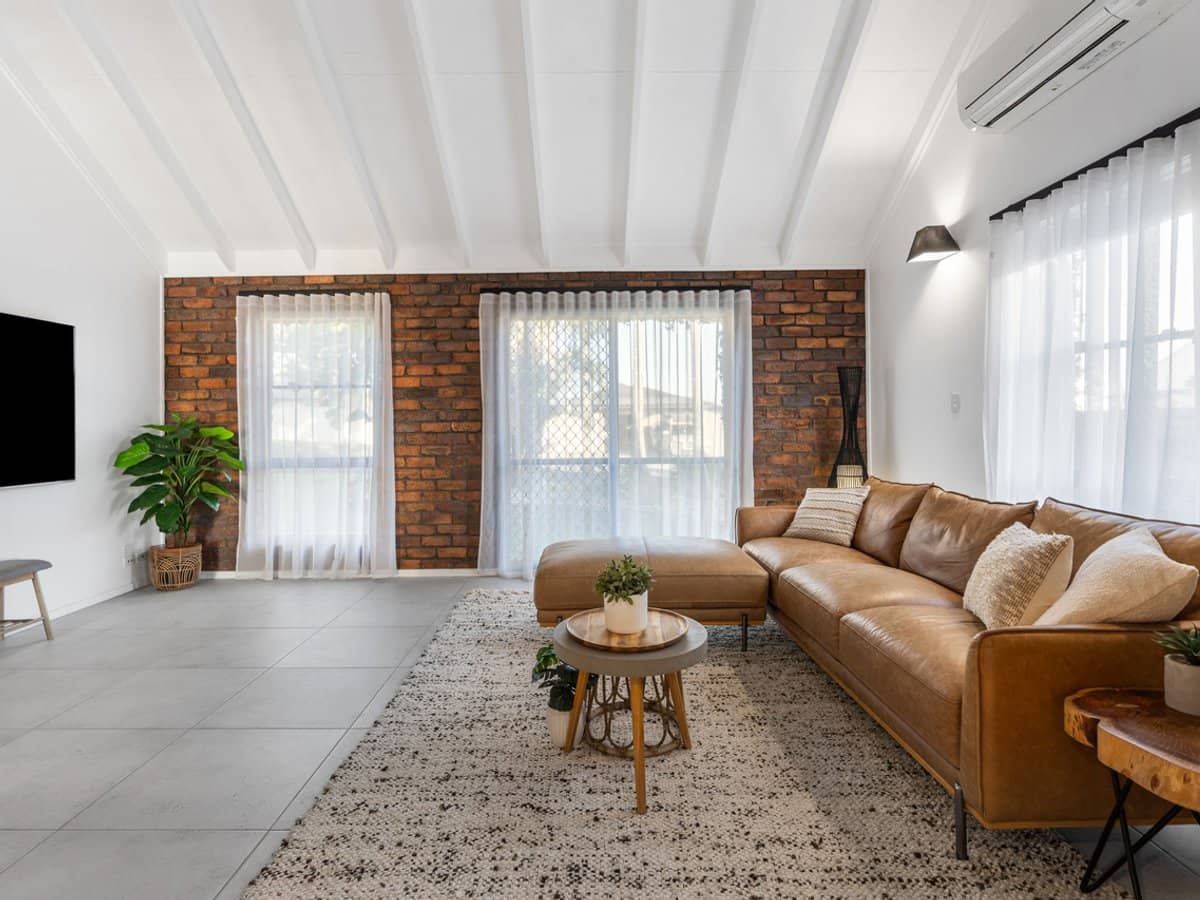 9 Village High Road, Benowa Waters - Thumbnail 8