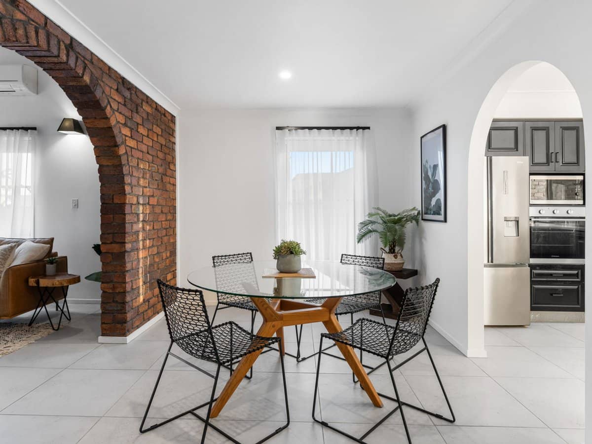 9 Village High Road, Benowa Waters - Thumbnail 10