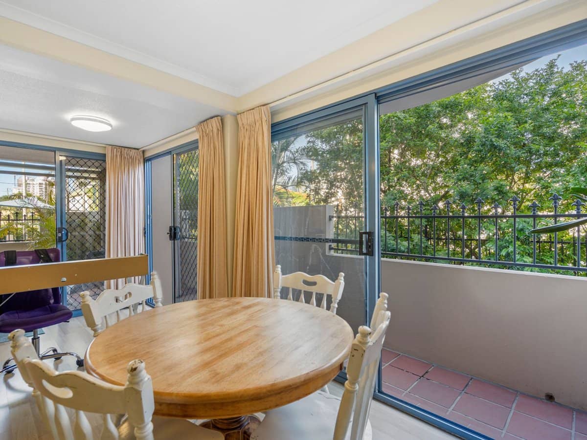 4-10 Monte Carlo Avenue, SURFERS PARADISE - Thumbnail 6