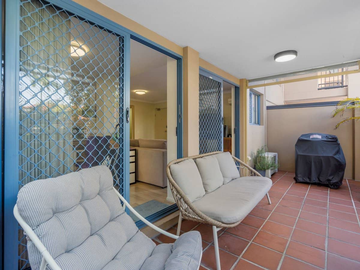 4-10 Monte Carlo Avenue, SURFERS PARADISE - Thumbnail 8