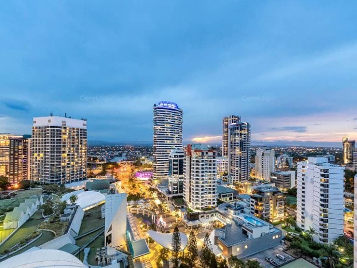 14 Rosewood Avenue, BROADBEACH - Thumbnail 18