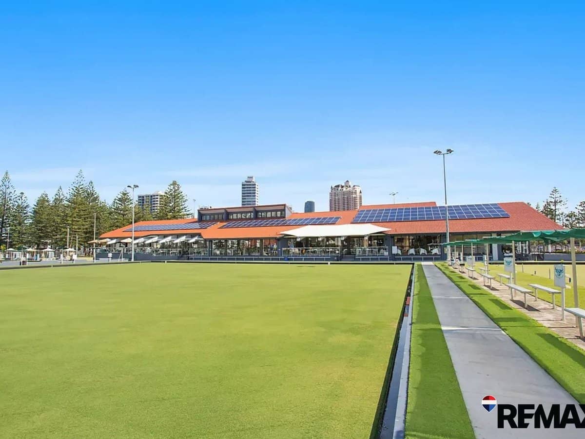 14 Rosewood Avenue, BROADBEACH - Thumbnail 20