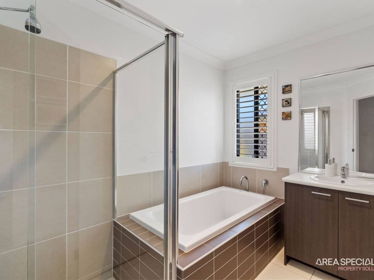 6 Osprey Drive, Jacobs Well - Thumbnail 16