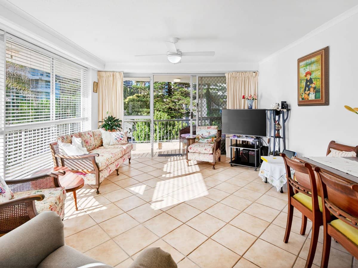 10 Vista Street, Surfers Paradise - Thumbnail 3