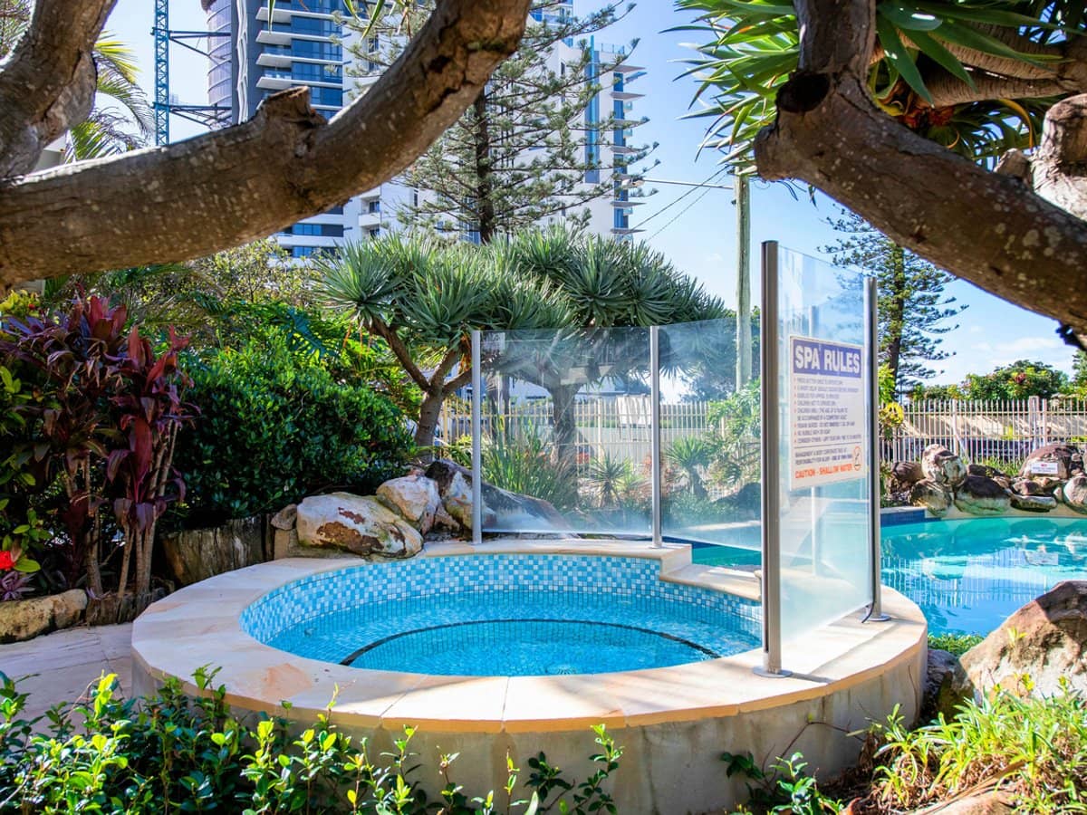 10 Vista Street, Surfers Paradise - Thumbnail 17