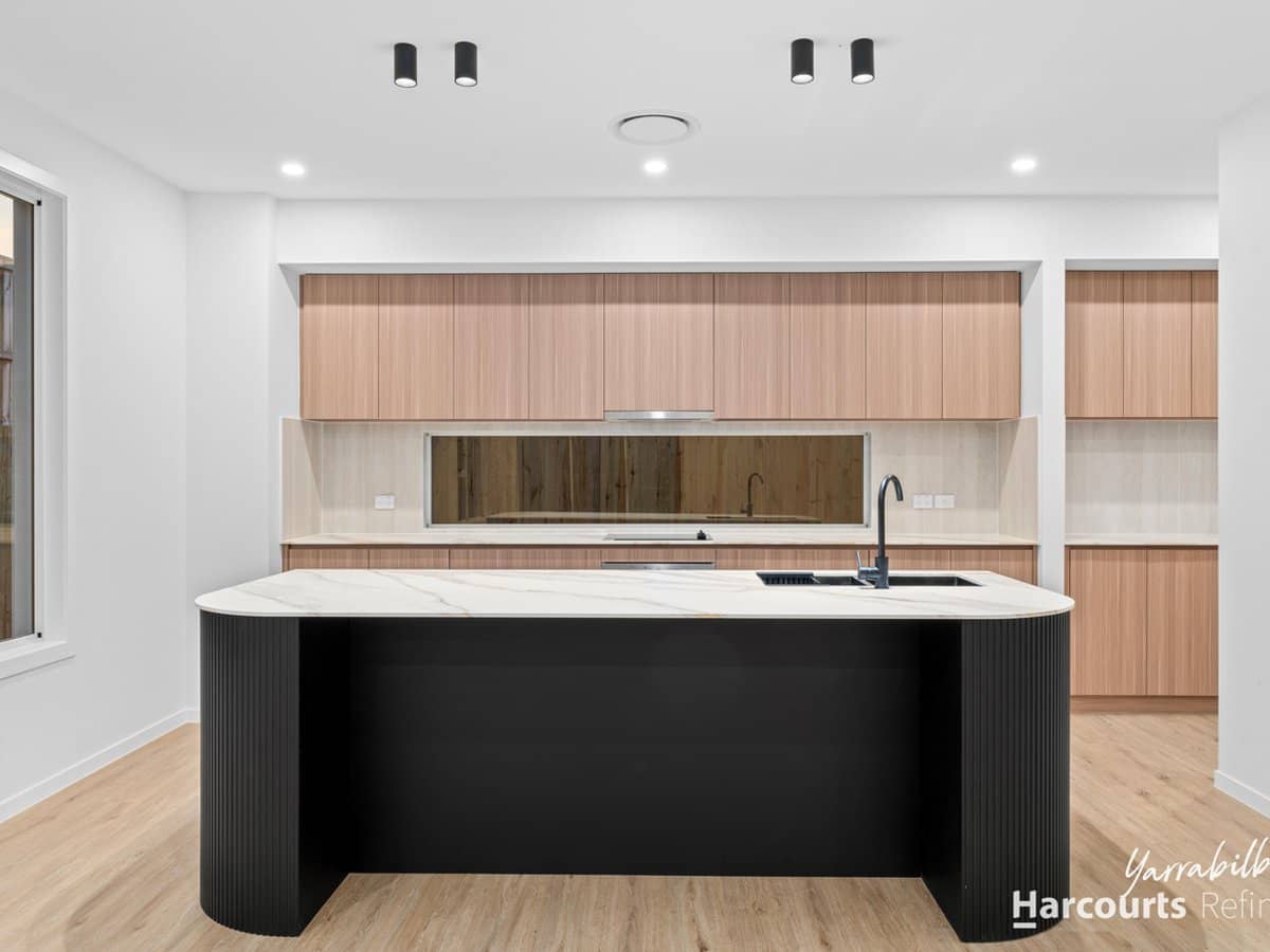 26 Kensington Circuit, YARRABILBA - Thumbnail 1