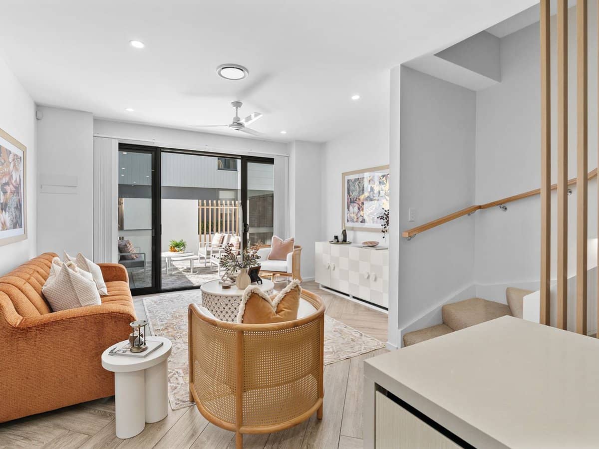 5619 Harbourview Drive, Hope Island - Thumbnail 2