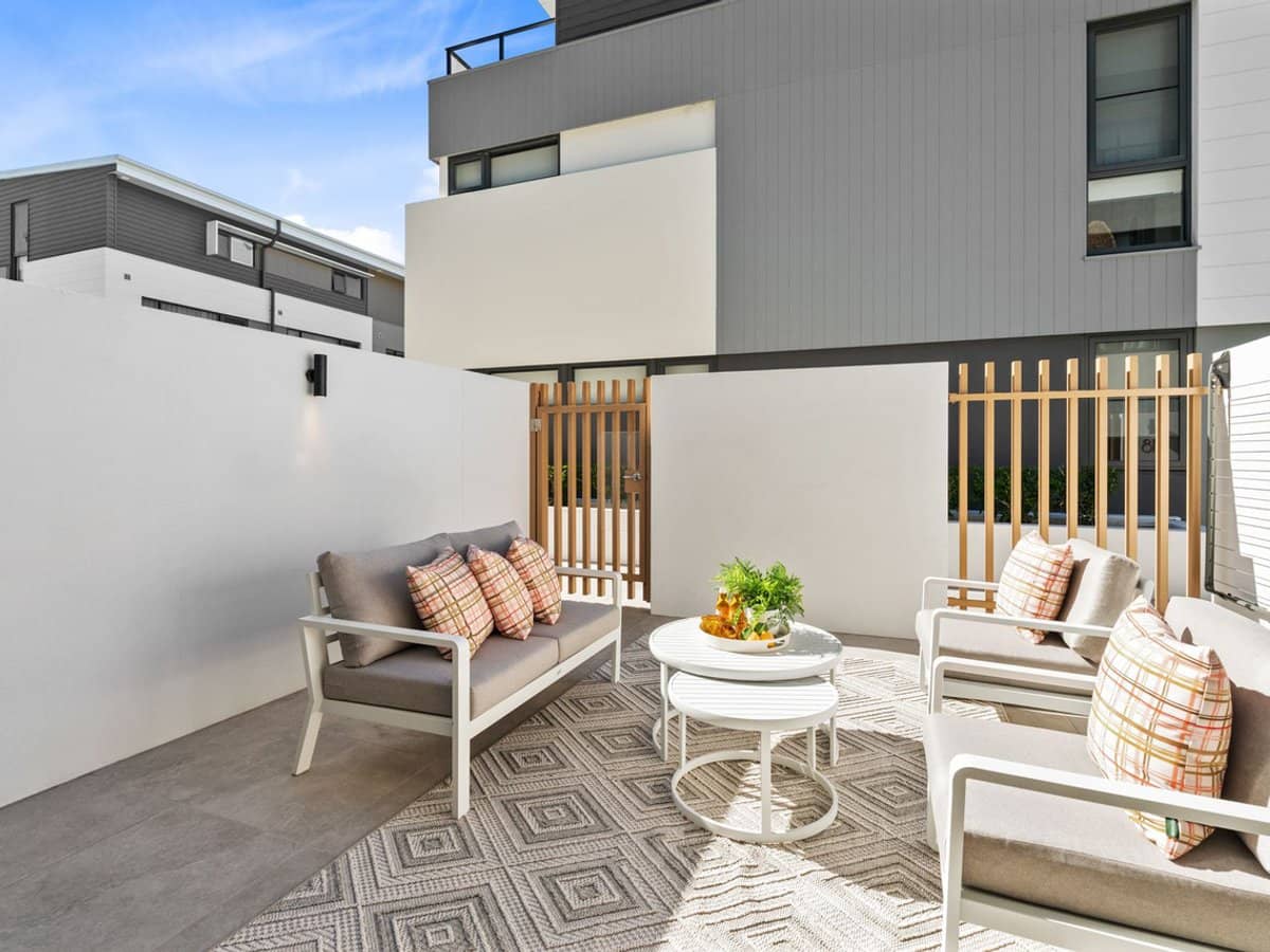 5619 Harbourview Drive, Hope Island - Thumbnail 5