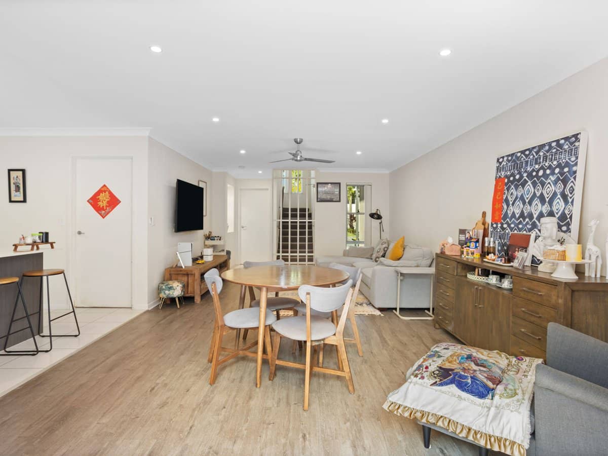 1 Belongil Street, Pacific Pines - Thumbnail 3