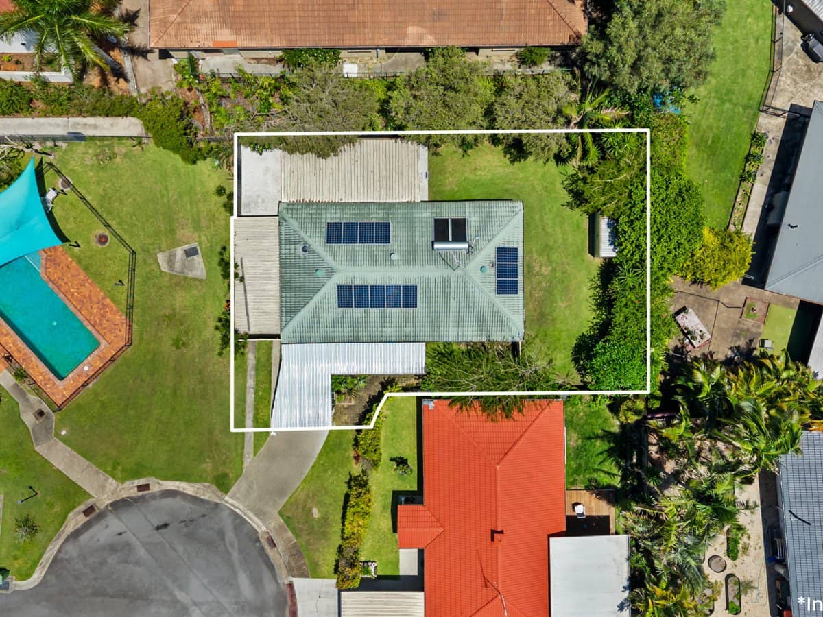 30 Patura Drive, ASHMORE - Thumbnail 2