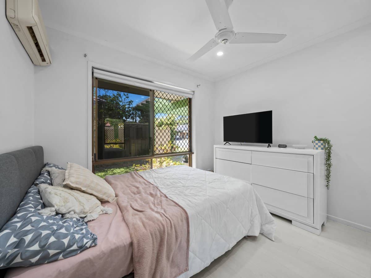 30 Patura Drive, ASHMORE - Thumbnail 13