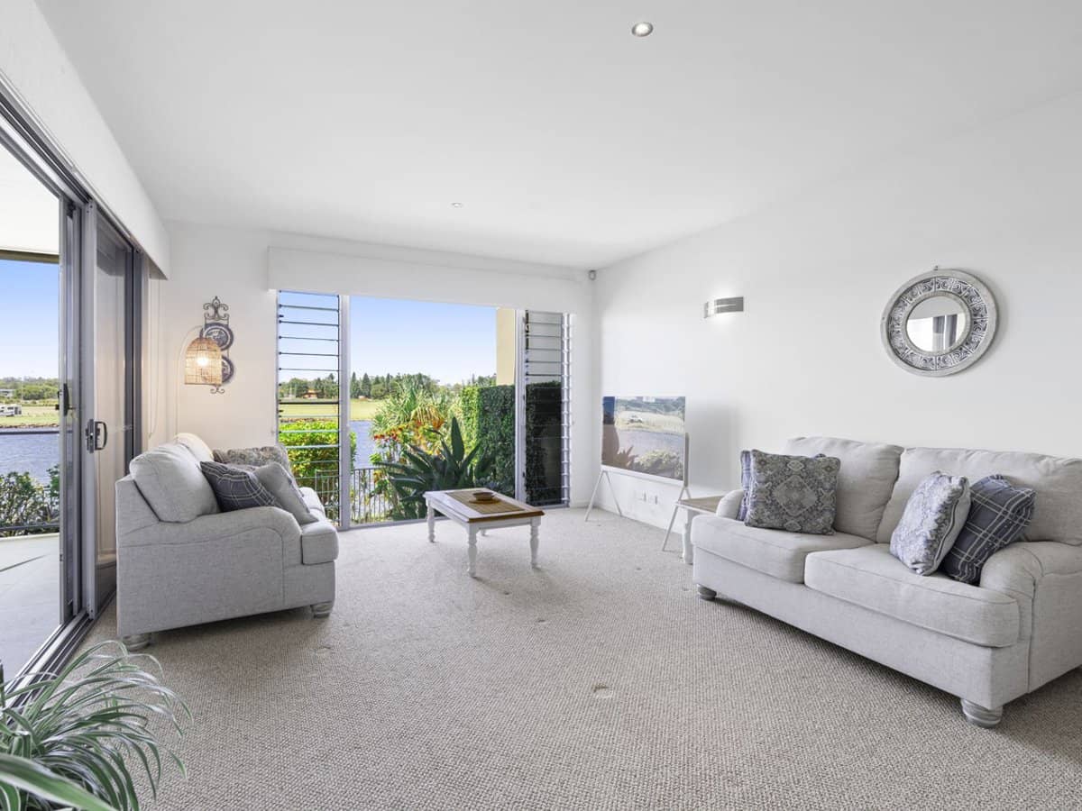 5055 Emerald Island Drive, Carrara - Thumbnail 3