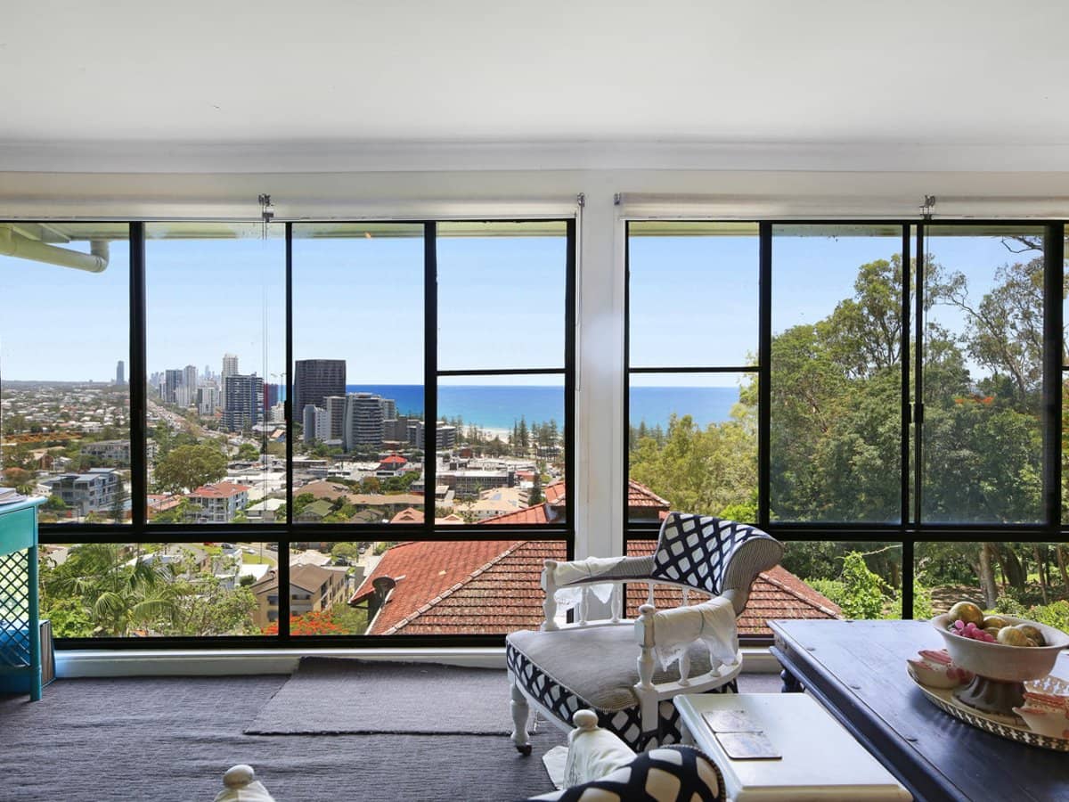 55 George Street, BURLEIGH HEADS - Thumbnail 9