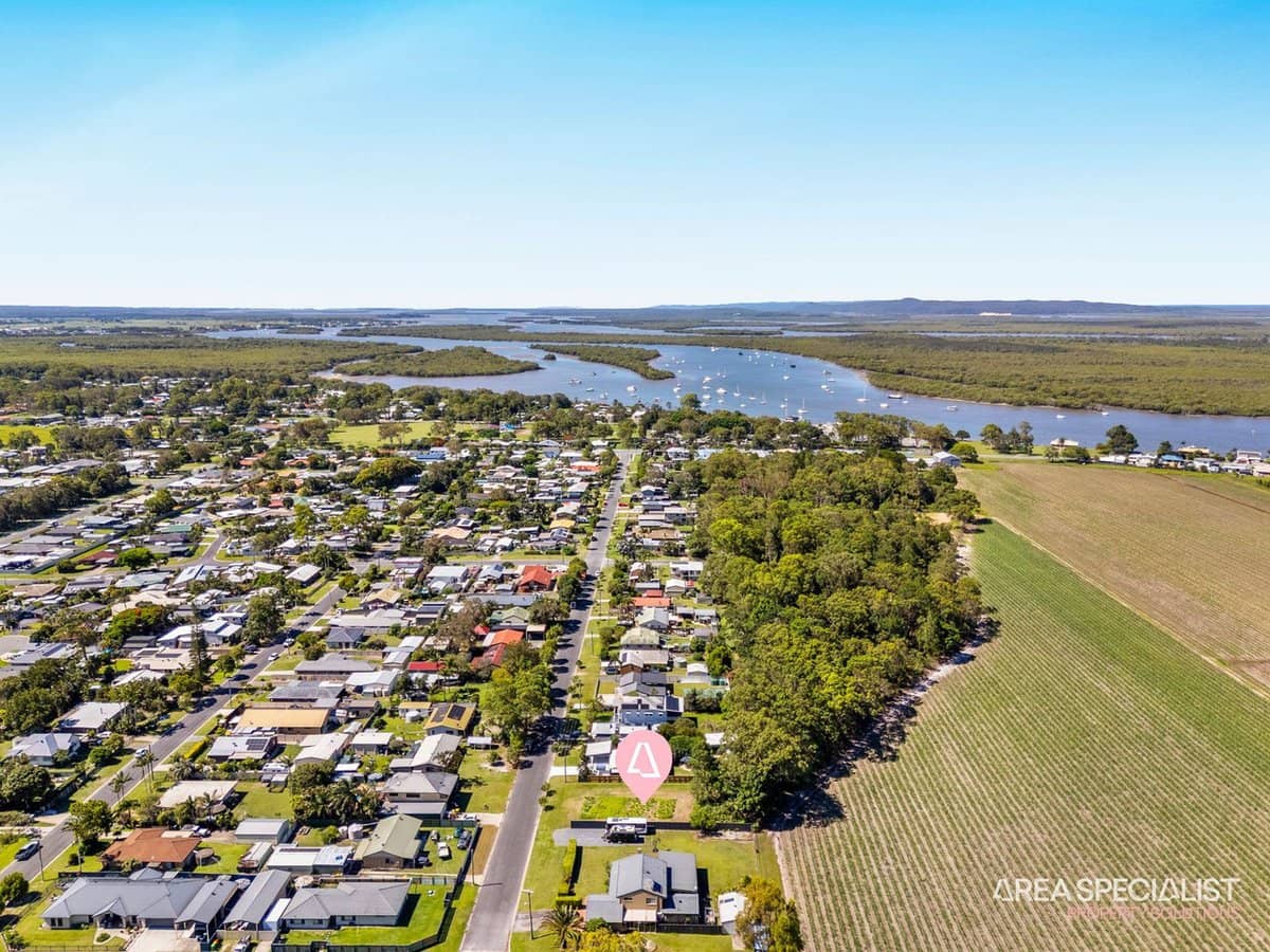 44 Kumgum Street, Jacobs Well - Thumbnail 2