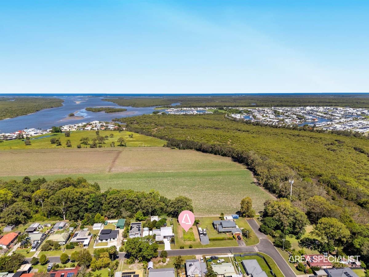 44 Kumgum Street, Jacobs Well - Thumbnail 5