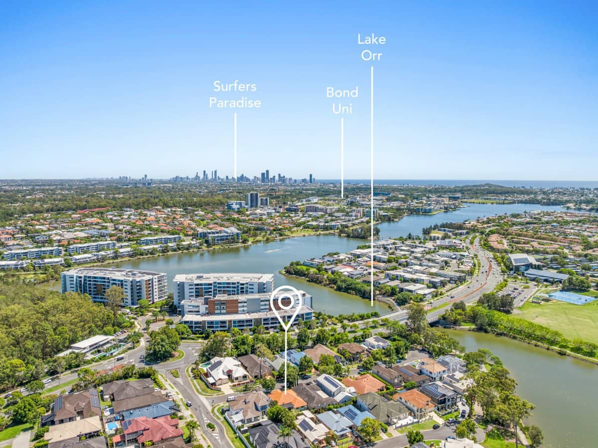 3 Avellino Drive, VARSITY LAKES - Thumbnail 2