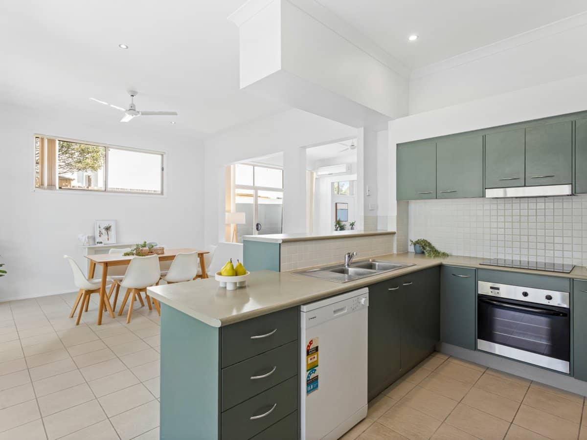 3 Avellino Drive, VARSITY LAKES - Thumbnail 11