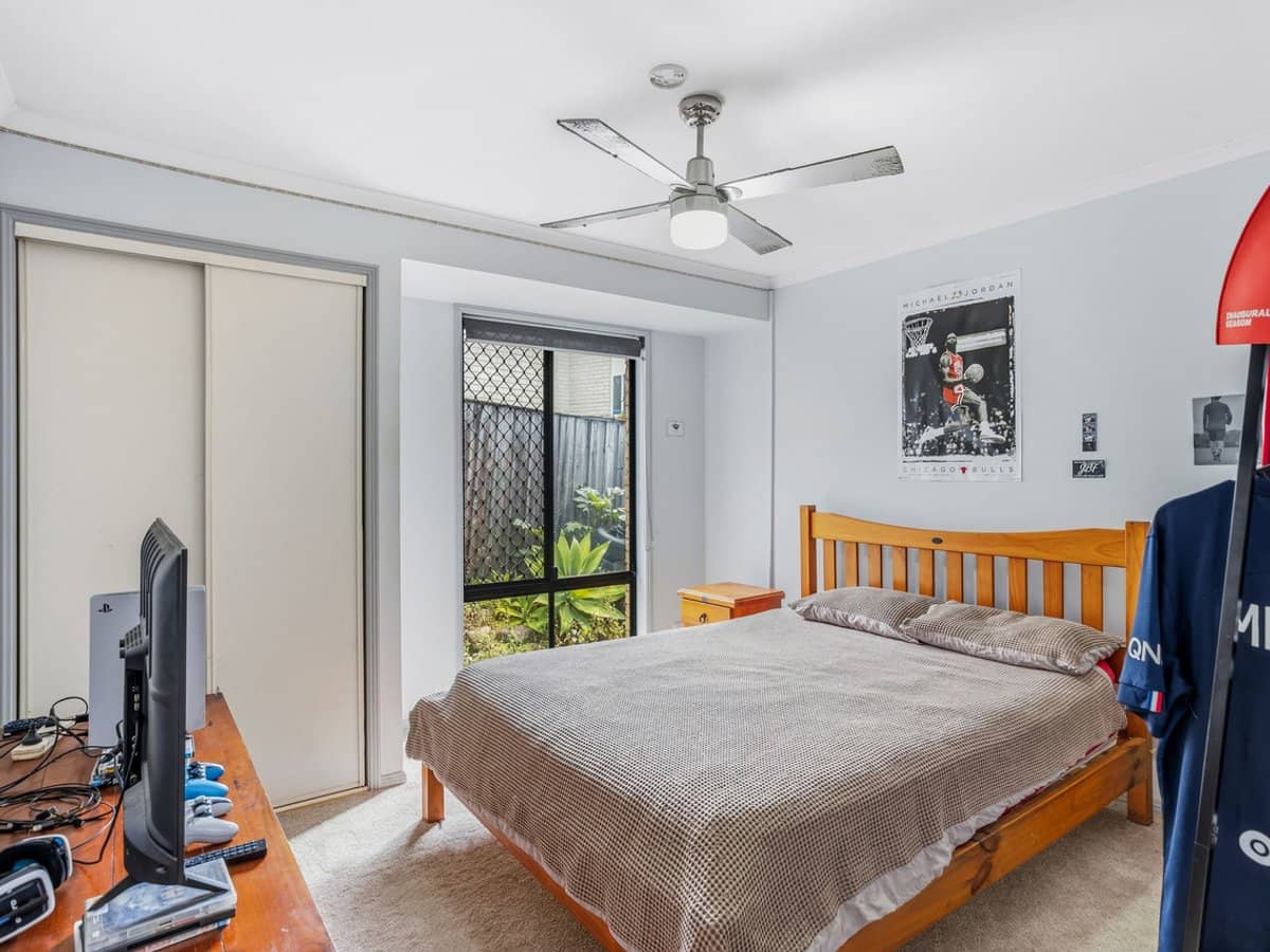 20 Kosrae Street, Pacific Pines - Thumbnail 15