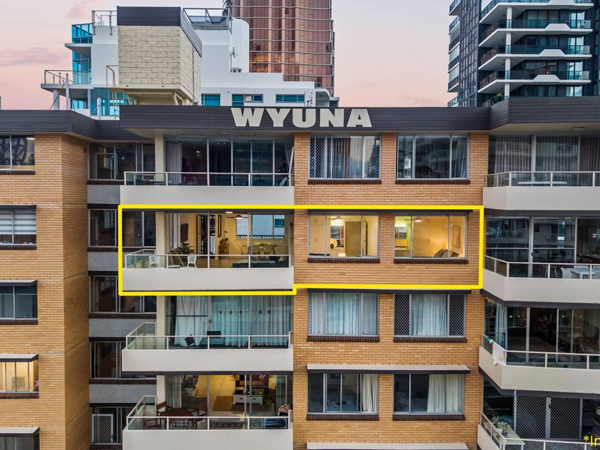 82 The Esplanade, Burleigh Heads - Thumbnail 15