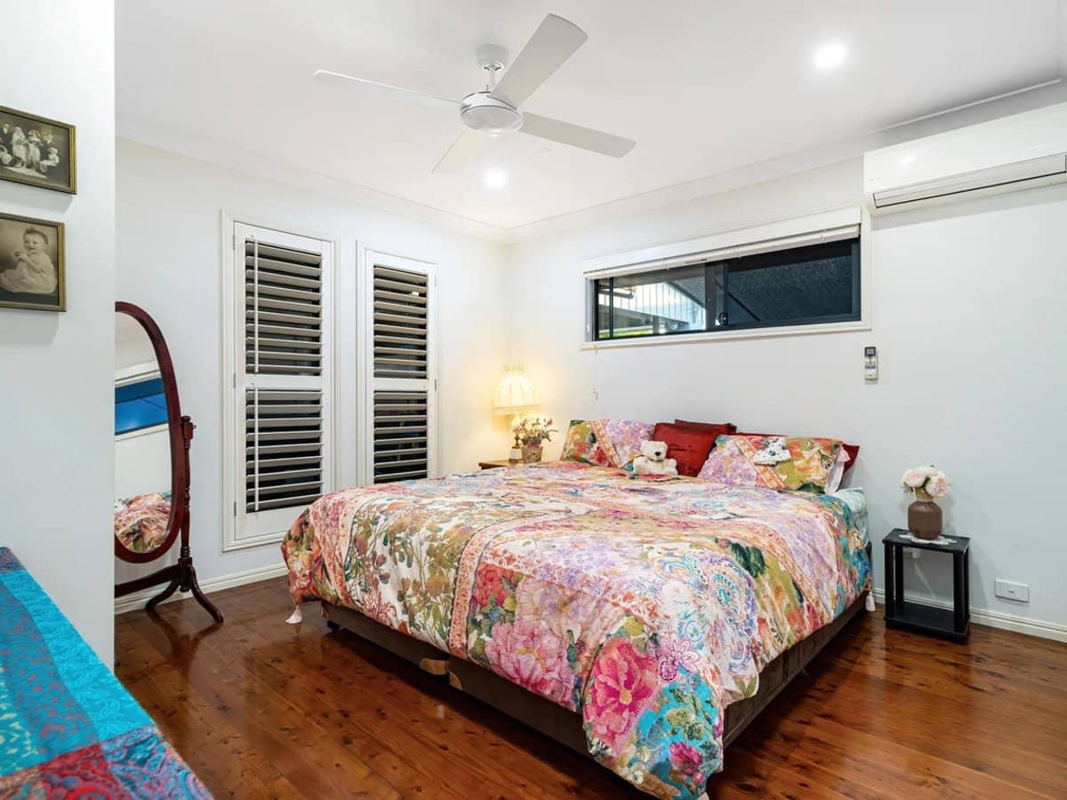 11 First Avenue, LABRADOR - Thumbnail 24