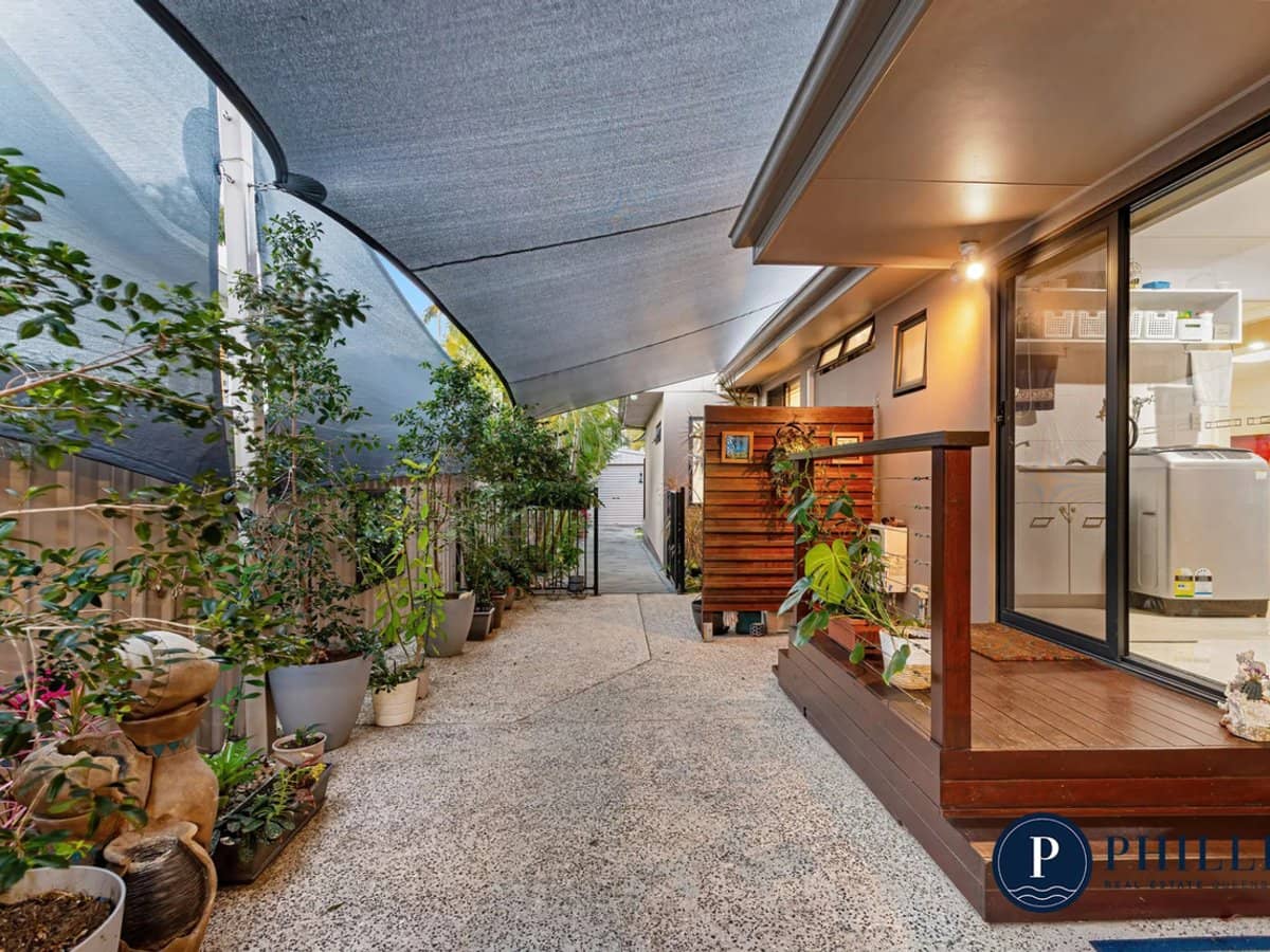 11 First Avenue, LABRADOR - Thumbnail 28