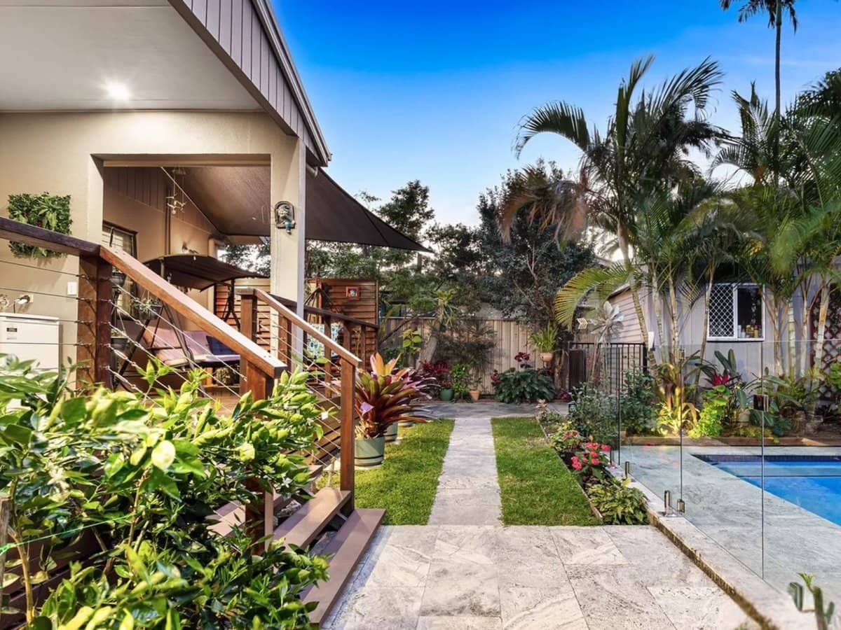 11 First Avenue, LABRADOR - Thumbnail 32