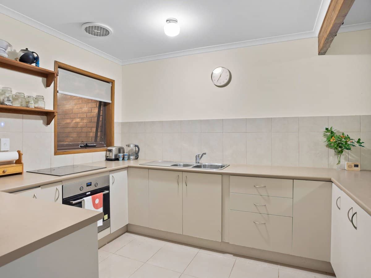 17-21 Duet Drive, Mermaid Waters - Thumbnail 6