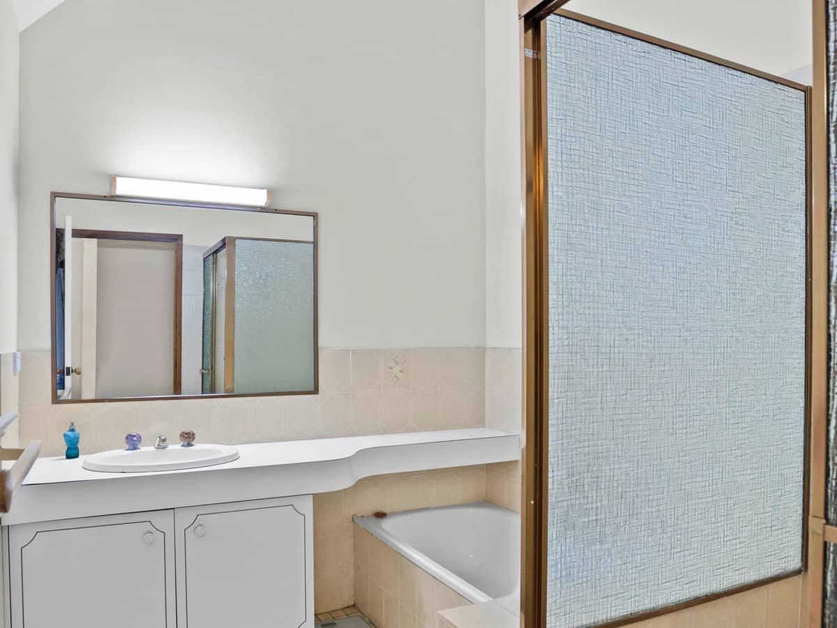 17-21 Duet Drive, Mermaid Waters - Thumbnail 8