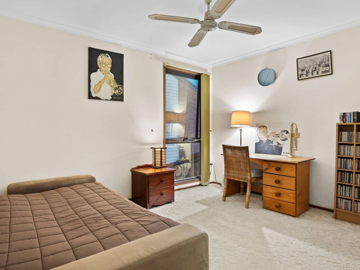 17-21 Duet Drive, Mermaid Waters - Thumbnail 10