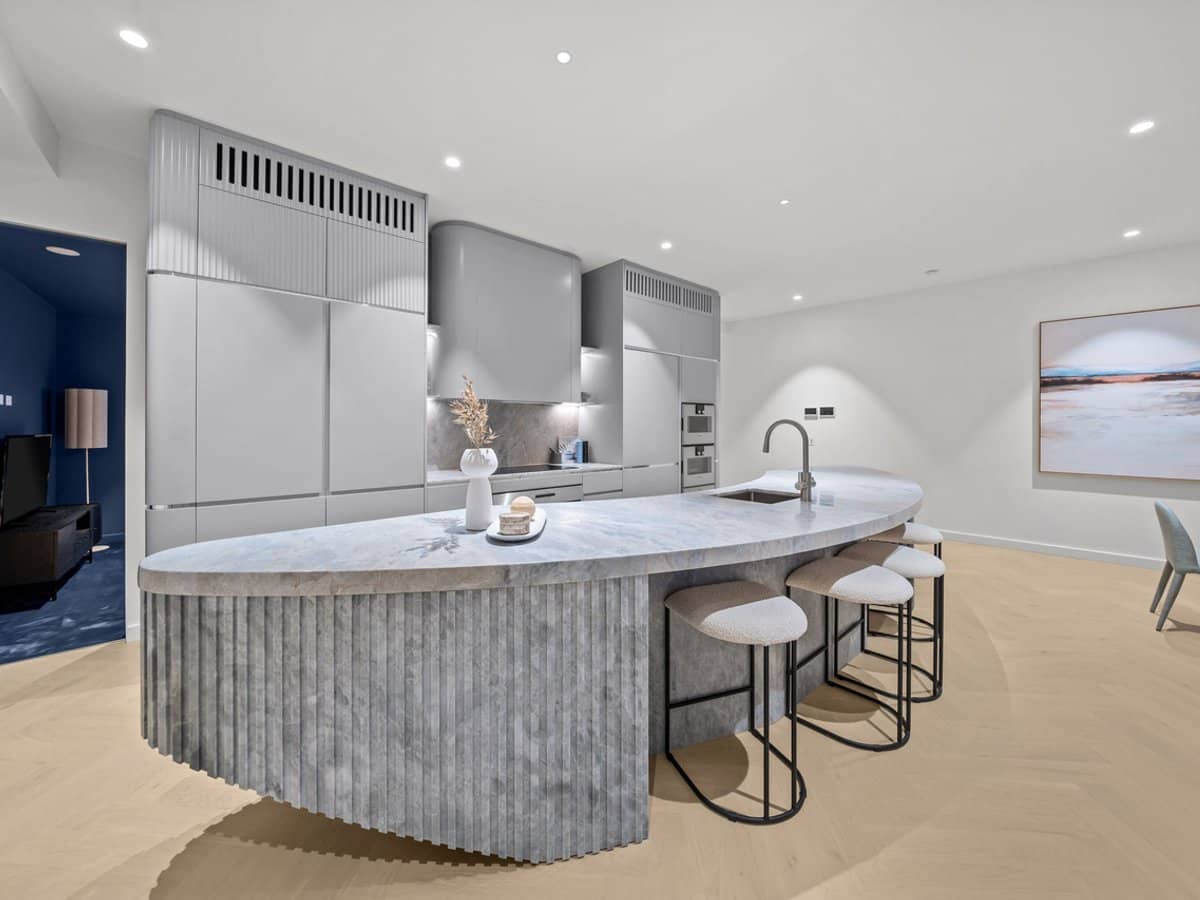 107 Stanhill Drive, Surfers Paradise - Thumbnail 5