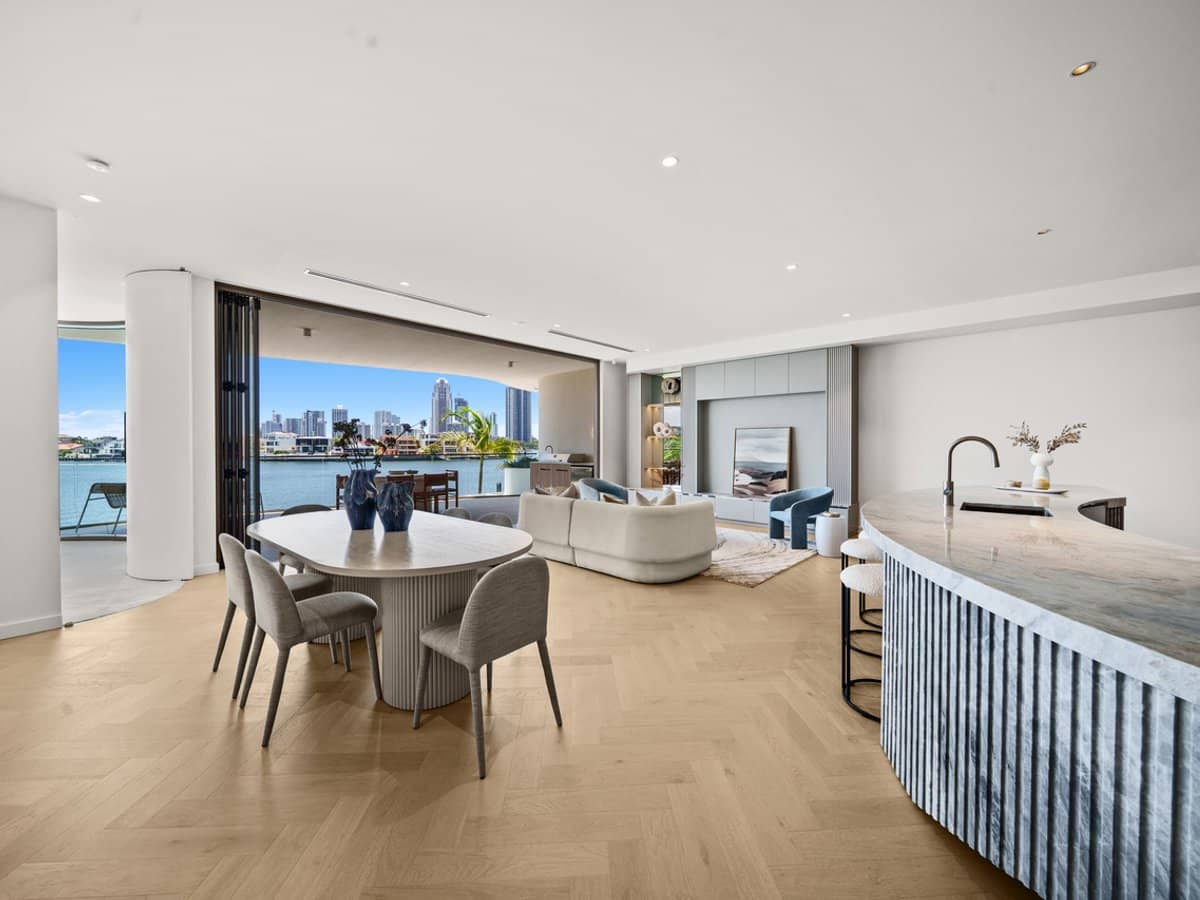 107 Stanhill Drive, Surfers Paradise - Thumbnail 4