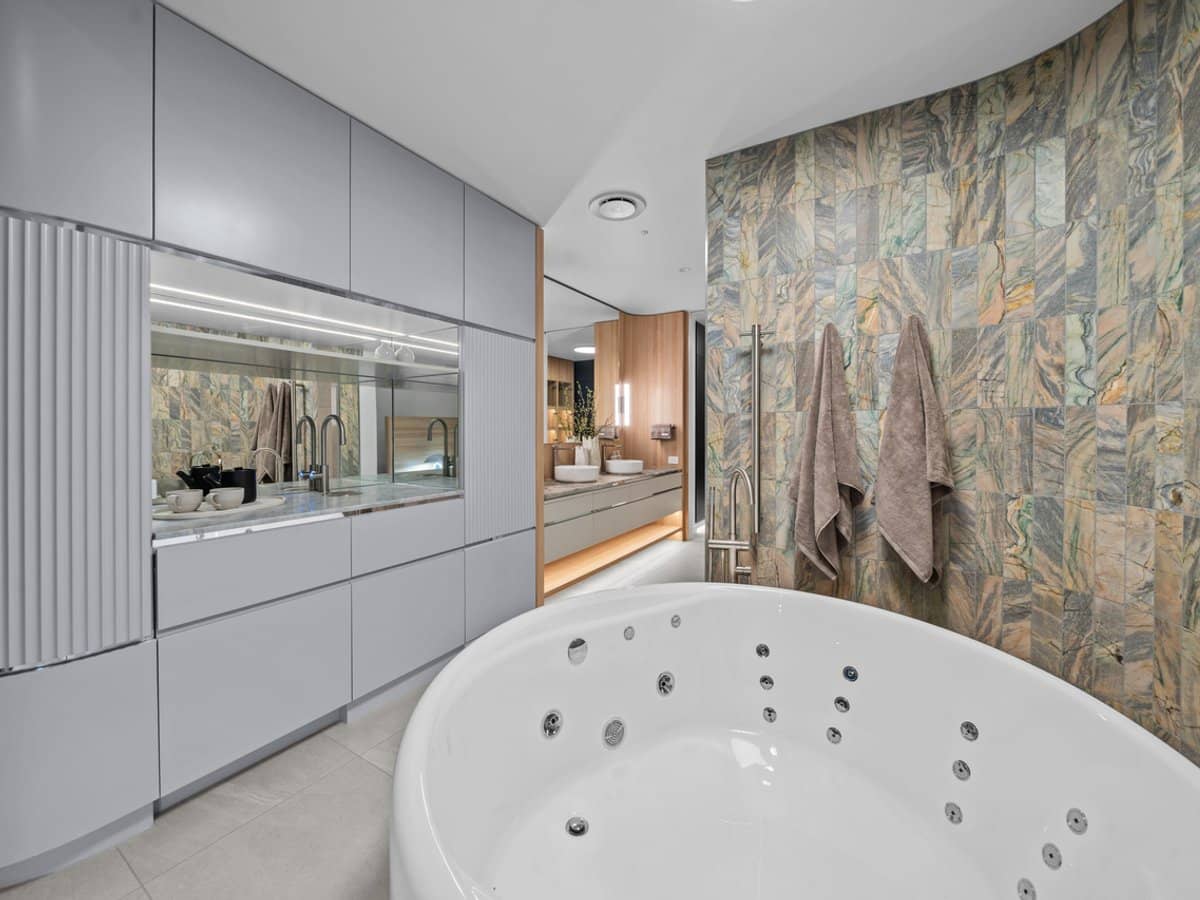 107 Stanhill Drive, Surfers Paradise - Thumbnail 9